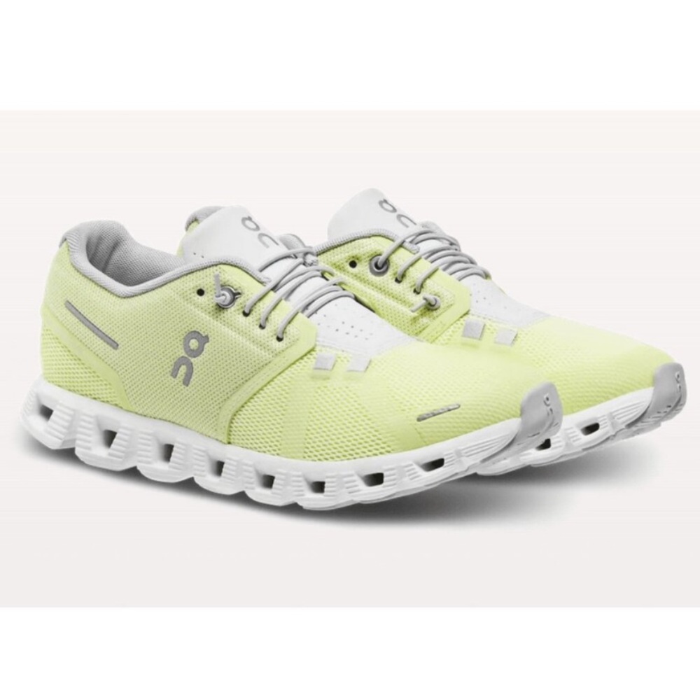 On Cloud-5 Women’s Size 6.5 Lime and White Athletic Shoes